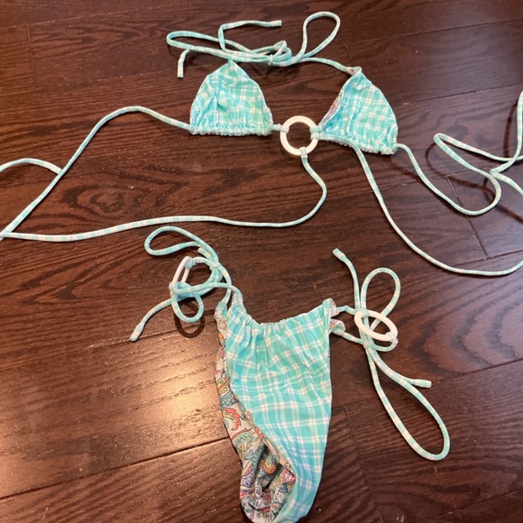 Bikini Set - Picture 3 of 4